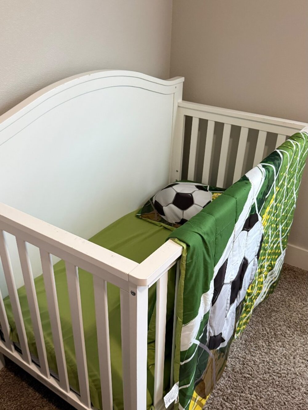Soccer toddler crib bedding set 4 pc with FREE pillow
